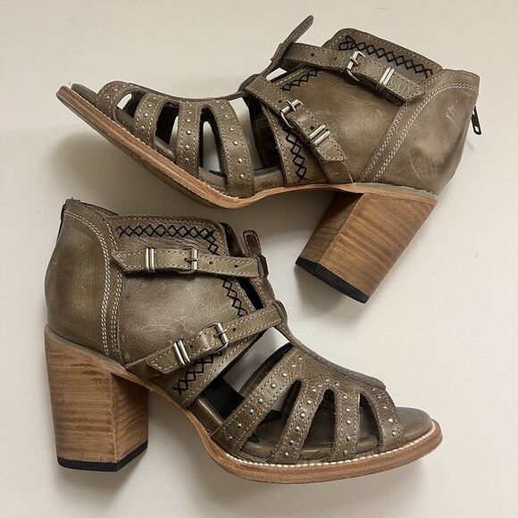 Freebird by Steven Conner Peep Toe Block Heel Sandal Leather Stone Taupe Size 10 - Picture 2 of 9